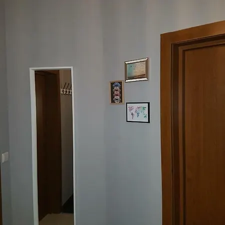 Cozy One Bedroom Near Gondola Apartament *